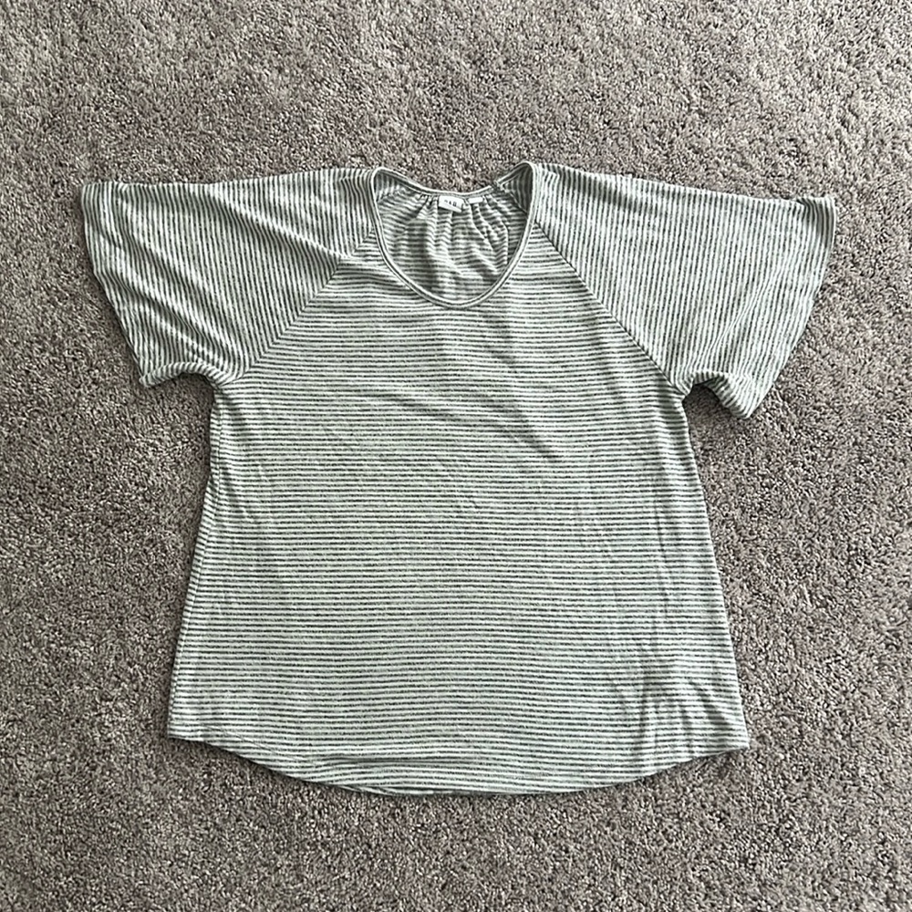 Gap t shirt
